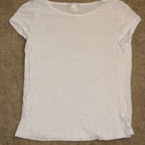 White casual t shirt